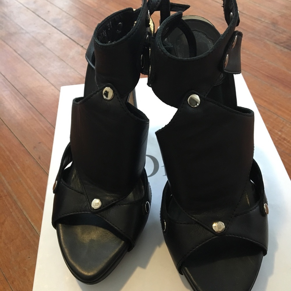 Christian Dior Extreme Gladiator Sandal 38